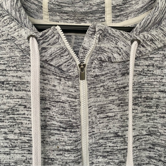 Athleta Heather Grey Short Sleeve Pullover Hoodie M - Picture 5 of 15